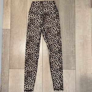 colorfulkoala .LEOPARD. yoga pants